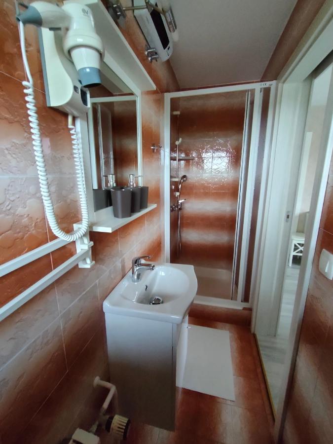 Apartments & Rooms Aleksandra Μπλεντ Εξωτερικό φωτογραφία