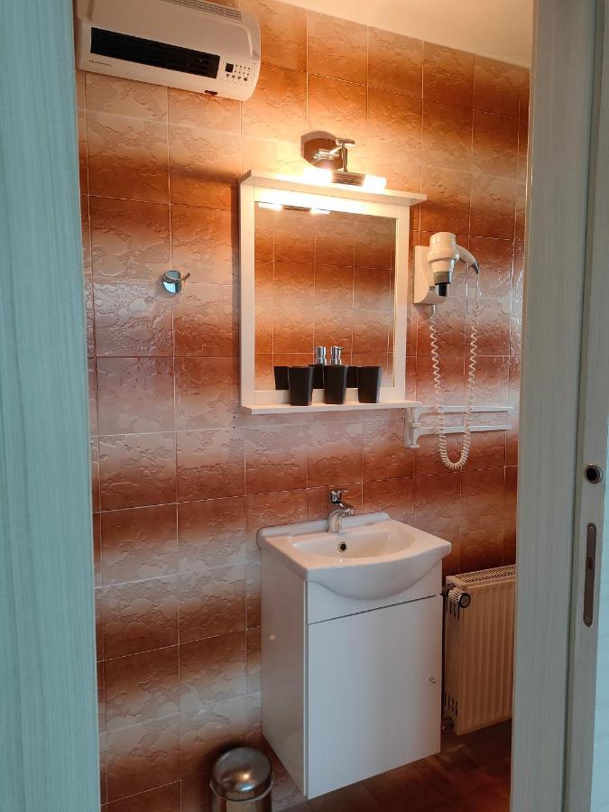 Apartments & Rooms Aleksandra Μπλεντ Εξωτερικό φωτογραφία