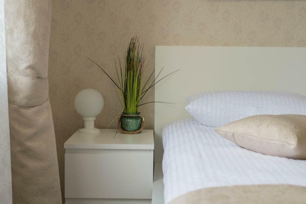 Apartments & Rooms Aleksandra Μπλεντ Εξωτερικό φωτογραφία